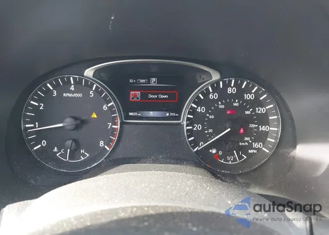 2018 Nissan Pathfinder S z USA, uszkodzony, nr VIN 5N1DR2MM4JC657878